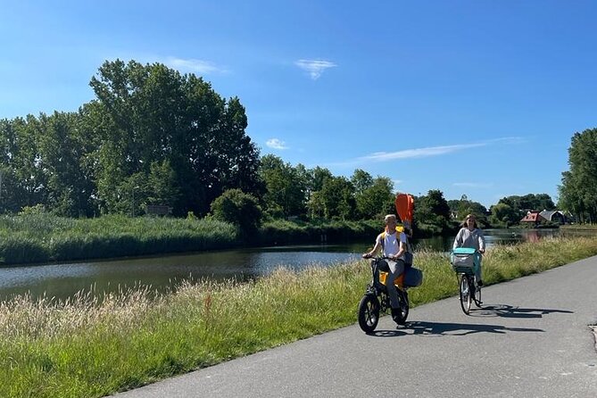 Amsterdam Countryside Bike and Kayak Tour - Returning through Zunderdorp