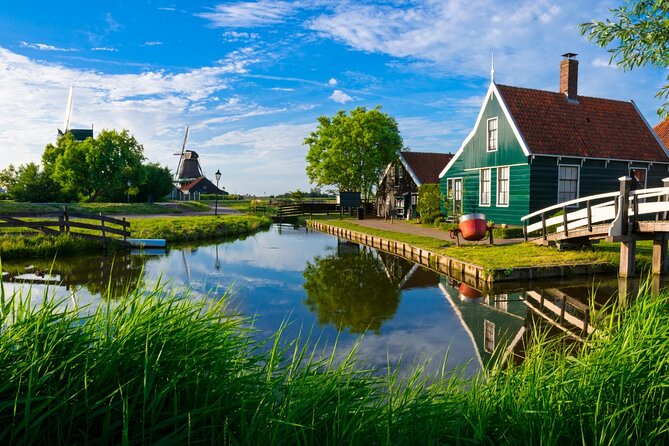Amsterdam: Day Trip to Keukenhof & Zaanse Schans Windmills - Should you book this Keukenhof and Zaanse Schans trip?