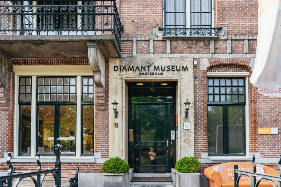 Amsterdam: Diamond Museum Entrance Ticket - The Laser Room turns the visit into a game
