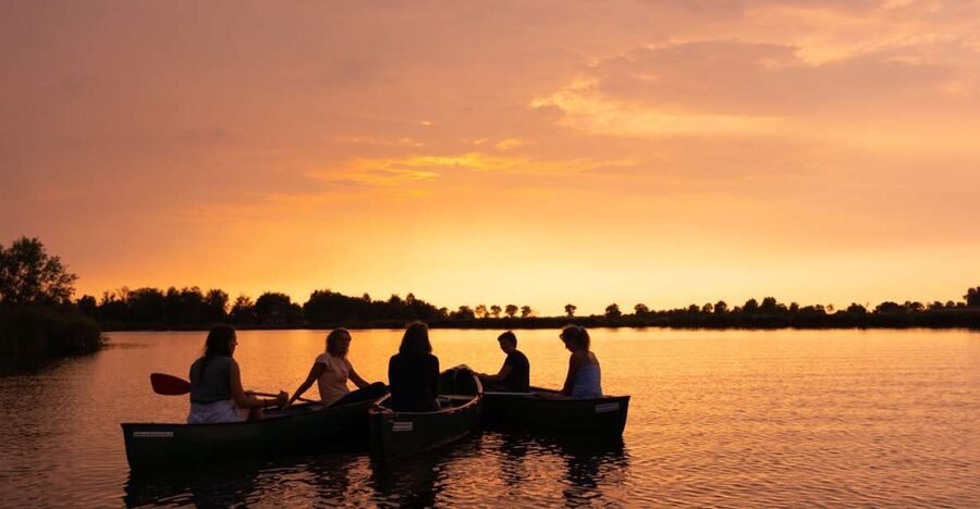 Amsterdam: Dutch Countryside Sunset Canoe Tour - A local home, a first drink, and a slower pace