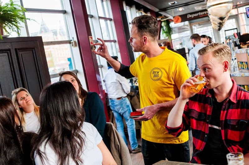 Amsterdam: Dutch Craft Beer Tasting with cheese and snacks - Why the guessing game works