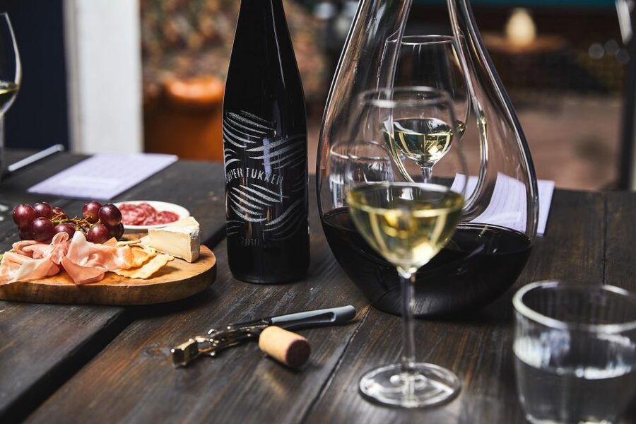 Amsterdam: Dutch Wine Tasting with Sommelier - Bread from Brothers Niemeijer, plus optional bites