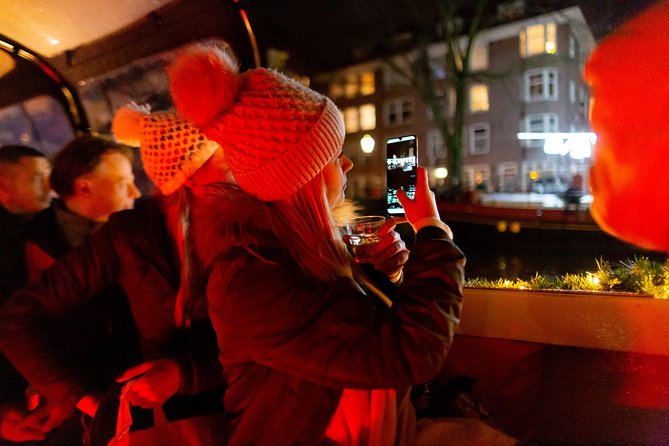 Amsterdam Evening Canal Cruise with Live Guide and Onboard Bar - The Rijksmuseum and the southern canal views