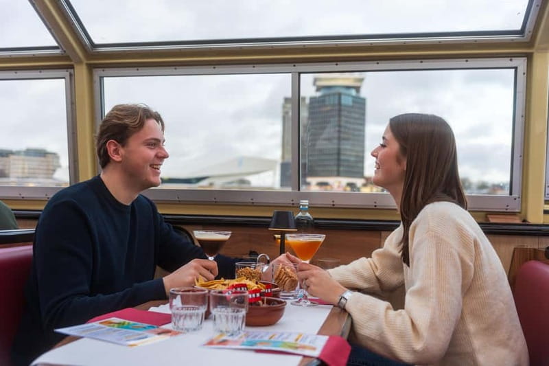 Amsterdam: Evening Cocktail Cruise along the canals - The Boat’s Mood and Service
