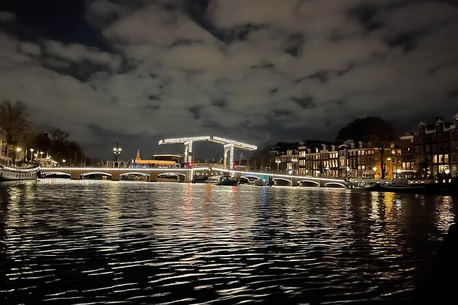 Amsterdam Evening Cosy & Small Cruise & Drinks and Bites - Sunset - Drinks and bites during the 90-minute ride