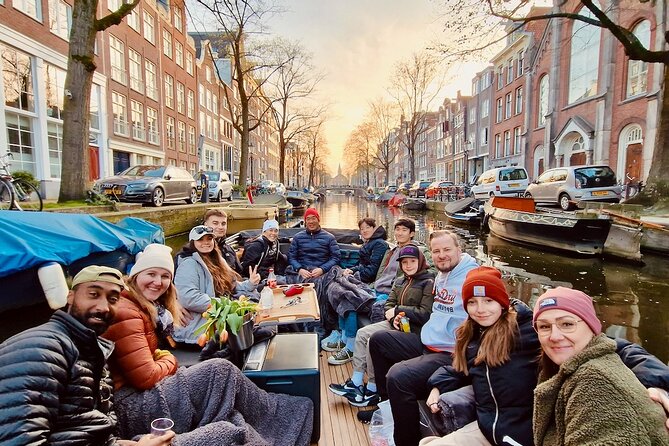 Amsterdam Evening Cruise in Small Group - Comfort on an open boat