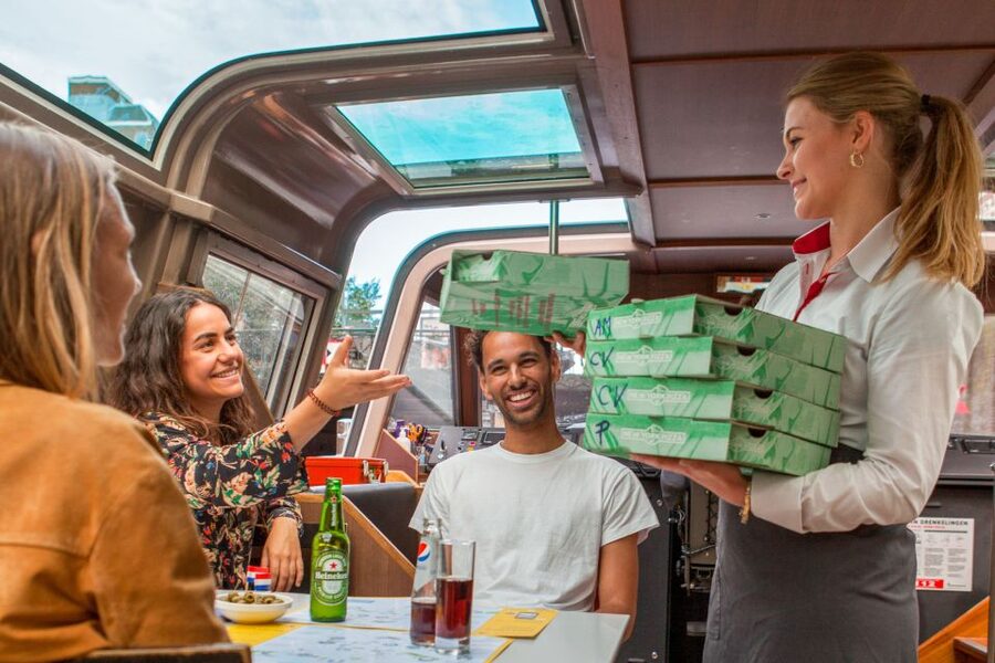 Amsterdam: Evening Pizza Cruise Along the Canals - Seating, group bookings, and the best people for this cruise