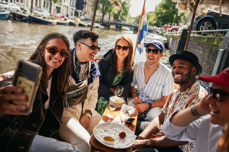Amsterdam: Food and Canal Tour - A Dutch meal served one stop at a time
