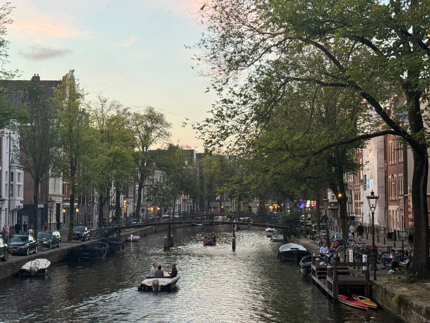 Amsterdam: Ghost Walking Tour and Dark History - Oudezijds Achterburgwal and Amsterdam’s shadowy waterways
