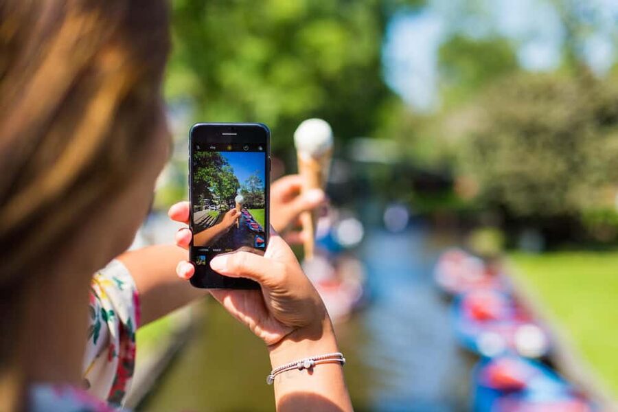 Amsterdam: Giethoorn Day Trip with Boat Tour - Who will enjoy this day trip most?