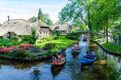 Giethoorn Tour Scenic Cruise, Cheese & Free Time