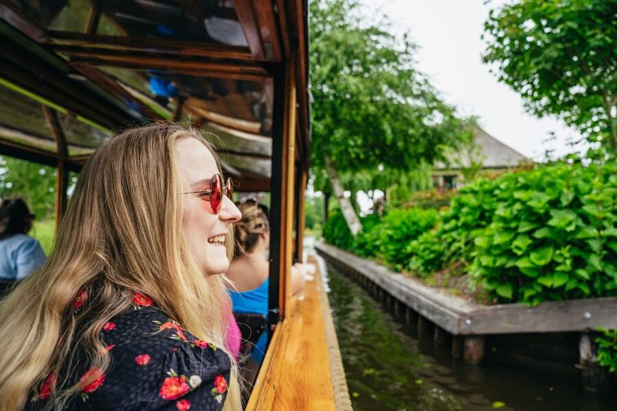 Amsterdam: Giethoorn, Volendam, and Zaanse Schans Tour - Key points at a glance
