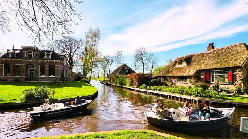 Amsterdam: Giethoorn & Zaanse Schans Small Group Day Trip - Is $147 a fair price?