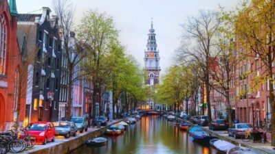 Guided Anne Frank Small-Group Walking Tour