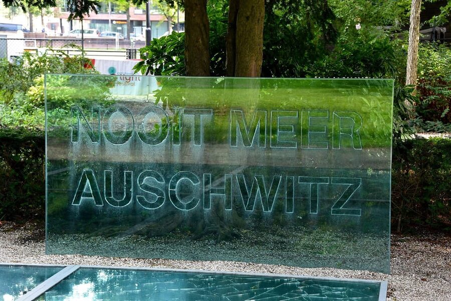 Amsterdam: Guided Anne Frank Small-Group Walking Tour - Daniel Libeskind’s Holocaust Memorial