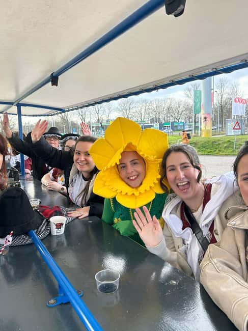 Amsterdam: Guided Beer or Prosecco Bike Tour - Key points to know before booking