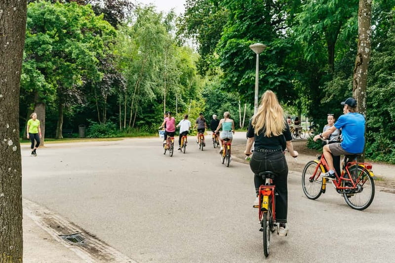 Amsterdam: Guided Bike Tour City Centre in EN/DE/FR/ES - Artis, the Maritime Quarter, and the return
