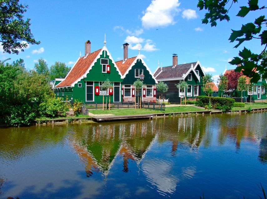 Amsterdam: Guided Zaanse Schans, Windmills & Cheese Tour - The 30-minute coach ride to North Holland