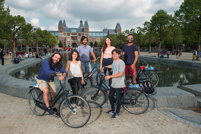 Amsterdam Highlights Bike Tour - Guided in EN/ES/DE/NL - Museumplein: Amsterdam’s cultural center