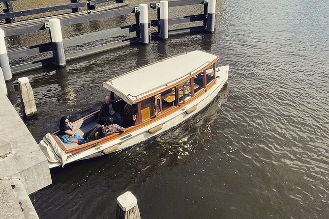 Amsterdam Highlights Canal Cruise with a Drink - What the $633.06 price means