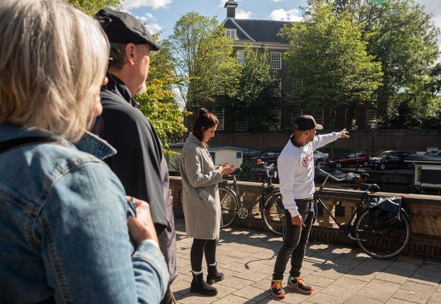 Amsterdam: Highlights & History Walking Tour - Meeting outside Park Plaza Victoria