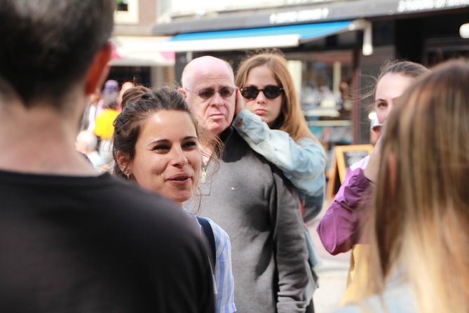 Amsterdam Highlights Small-Group Walking Tour - Begijnhof, Spui, and a quieter courtyard