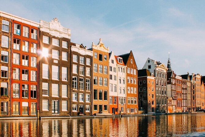 Amsterdam Highlights Walking Tour - Dam Square gives you Amsterdam in one busy glance