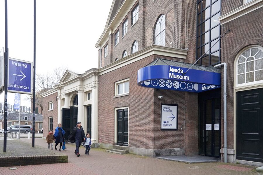 Amsterdam: Jewish Museum Entrance Tickets - Timing your visit around the neighborhood