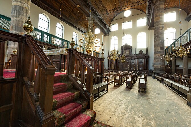 Amsterdam Jewish Museum (Joods Museum & Joods Museum Junior) - The Portuguese Synagogue and its hundreds of candles