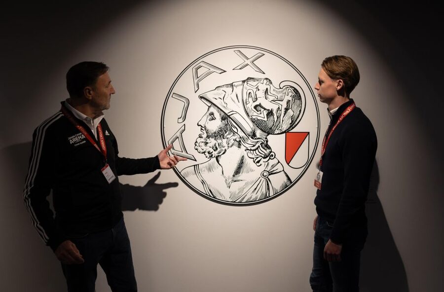 Amsterdam: Johan Cruijff ArenA Tour with Optional Guide - Reaching Main Entrance E from Amsterdam