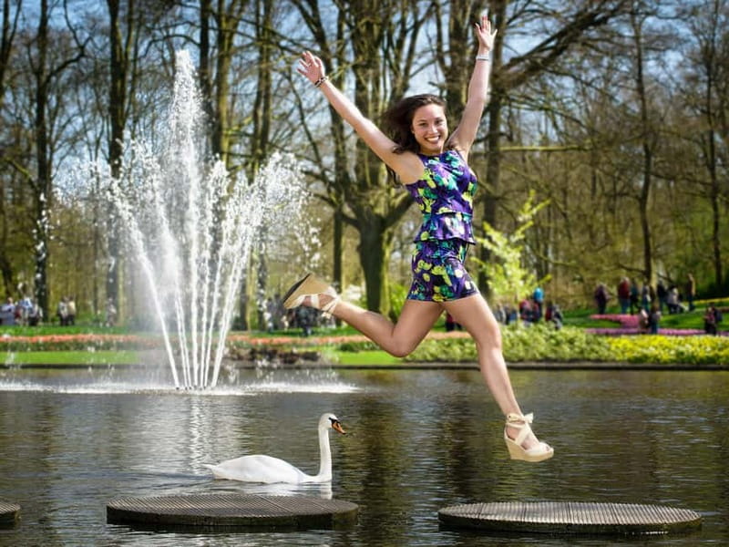 Amsterdam: Keukenhof Ticket and Roundtrip Shuttle Transfer - The best time to visit Keukenhof