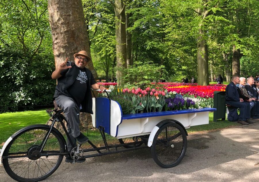 Amsterdam: Keukenhof Tulip Garden and Giethoorn Experience - Keukenhof in 3.5 hours