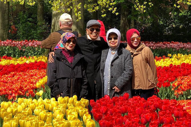 Amsterdam: Keukenhof Tulip Gardens and Giethoorn with Boat Tour - Why this combination works, and where it strains