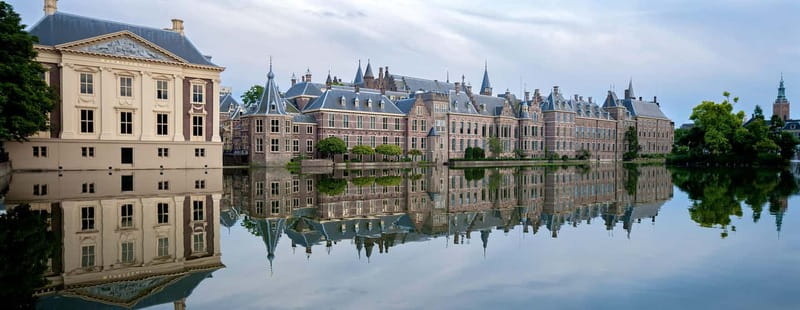 Amsterdam: Kinderdijk, Euromast, Delft and Den Haag Day Tour - Who should book this day tour?