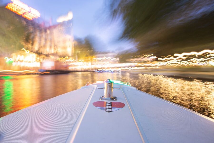 Amsterdam Light Festival Boat Cruise - Who will enjoy this private cruise most?