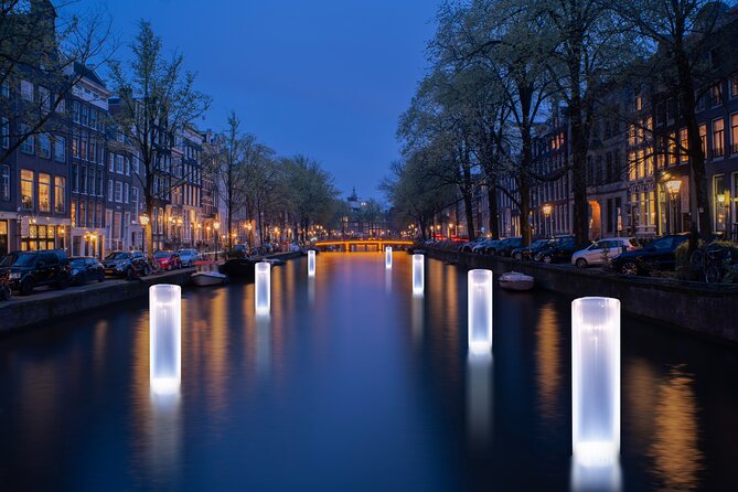 Amsterdam Light Festival Canal Cruise + Unlimited Drinks Option - Boarding at Prins Hendrikkade 33A