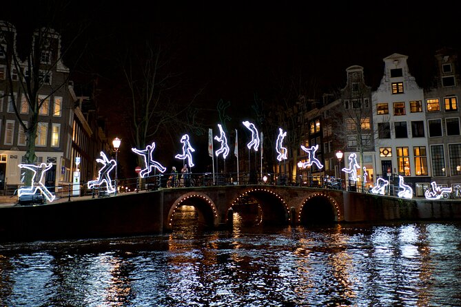 Amsterdam Light Festival Canal Cruise + Unlimited Drinks Option - Drinks, snacks, and the December 31 option
