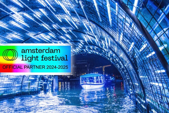Amsterdam Light Festival: Cruise Unlimited Drinks & Bite option - Live commentary makes the difference
