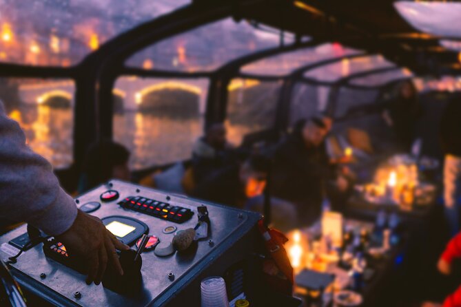 Amsterdam: Light Festival Cruise with Unlimited Drinks Option - What this Amsterdam Light Festival cruise is really like
