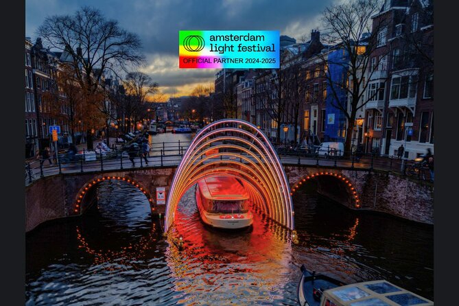 Amsterdam Light Festival: Heated Boat Cruise + Hot Drinks & Bite - Who will enjoy this cruise most