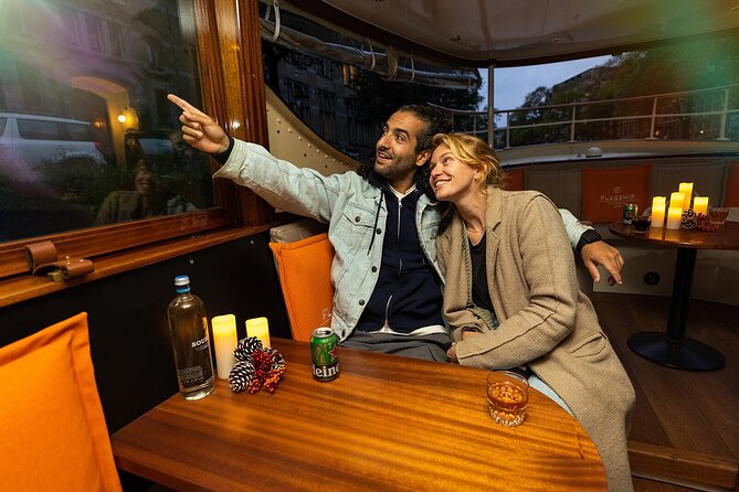Amsterdam Light Festival: Heated Cruise with Hot Drinks & Bite - Crowding and the 45-person limit