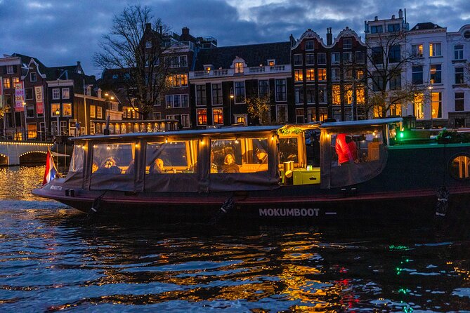 Amsterdam: Light Festival Open Boat - Unl. Drinks Option - Seeing Amsterdam’s lights from a quiet electric boat