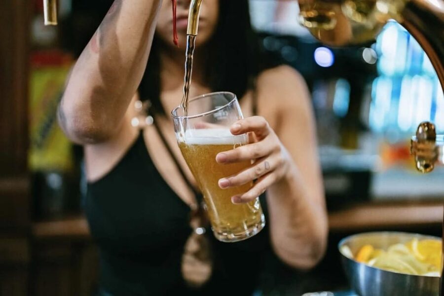 Amsterdam: Ludwig's Red Light Pub Crawl with VIP Club Entry - What the $32 price really covers
