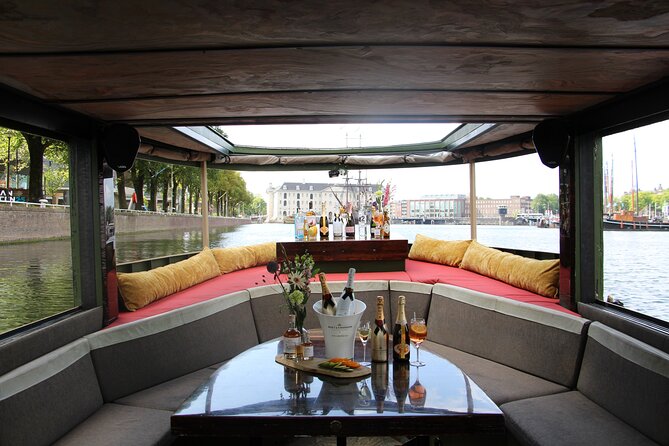 Amsterdam: Luxury Boat Cruise Unlimited Cocktails, Beers & Wines - What you can drink for the price