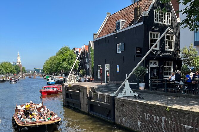 Amsterdam Luxury Boutique Boat tour with Unlimited Beer and Wine - What the open bar really means