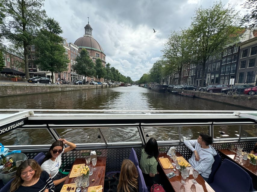 Amsterdam: Luxury Cheese & Wine Canal Cruise - Guide style and the human touch