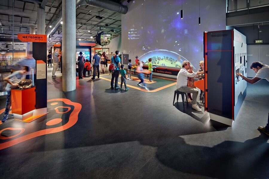 Amsterdam: NEMO Science Museum Ticket - Lightning, visual illusions, and the science around you