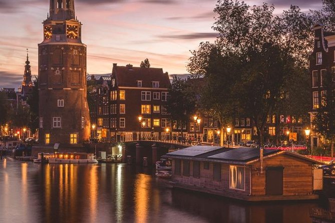 Amsterdam Night Photography Workshop with a Professional - Why the five-person limit matters