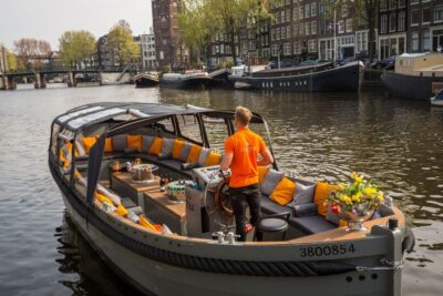 Private BBQ Cruise with Personal Chef & Drinks