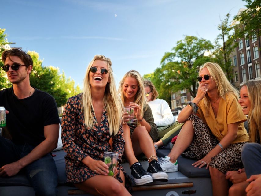 Amsterdam: Private BBQ Cruise with Personal Chef & Drinks - No music, but plenty to look at